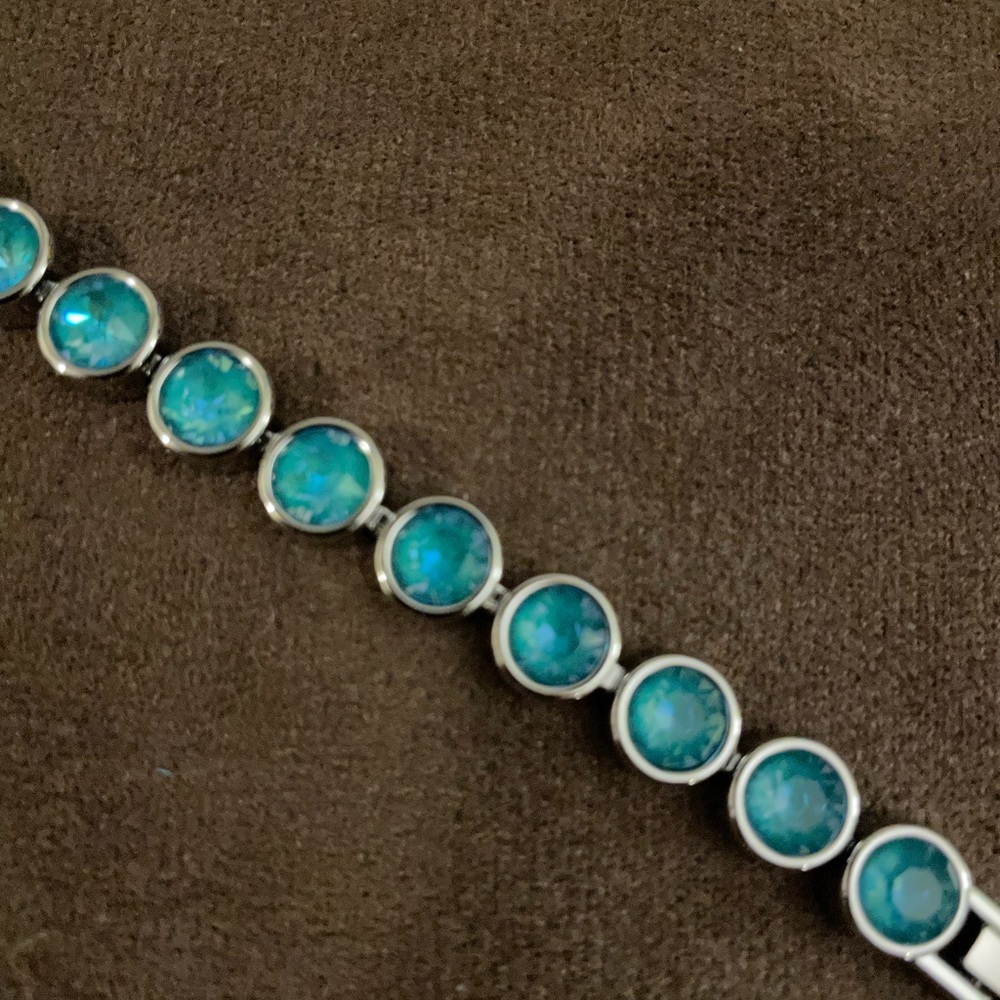 NEW Touchstone Ice Bracelet! Gorgeous Ice Blue 🩵